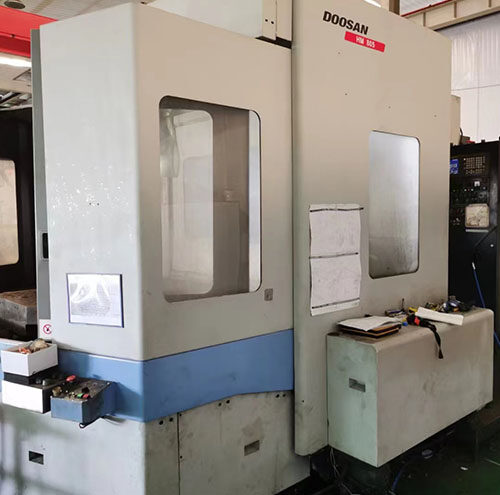 Korea Doosan HM805 Horizontal Machining Center
