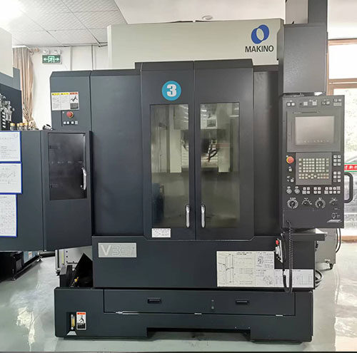 Japan Makino V33i Machining Center